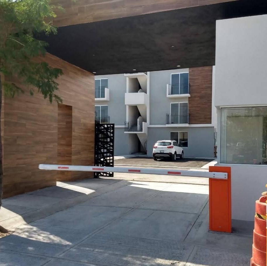 Control de acceso instalado por AGB system